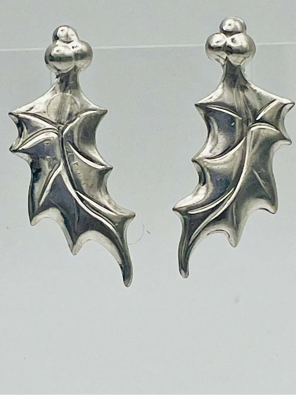 Vintage Pewter Holly Berry Leaf Stud Earrings - Christmas